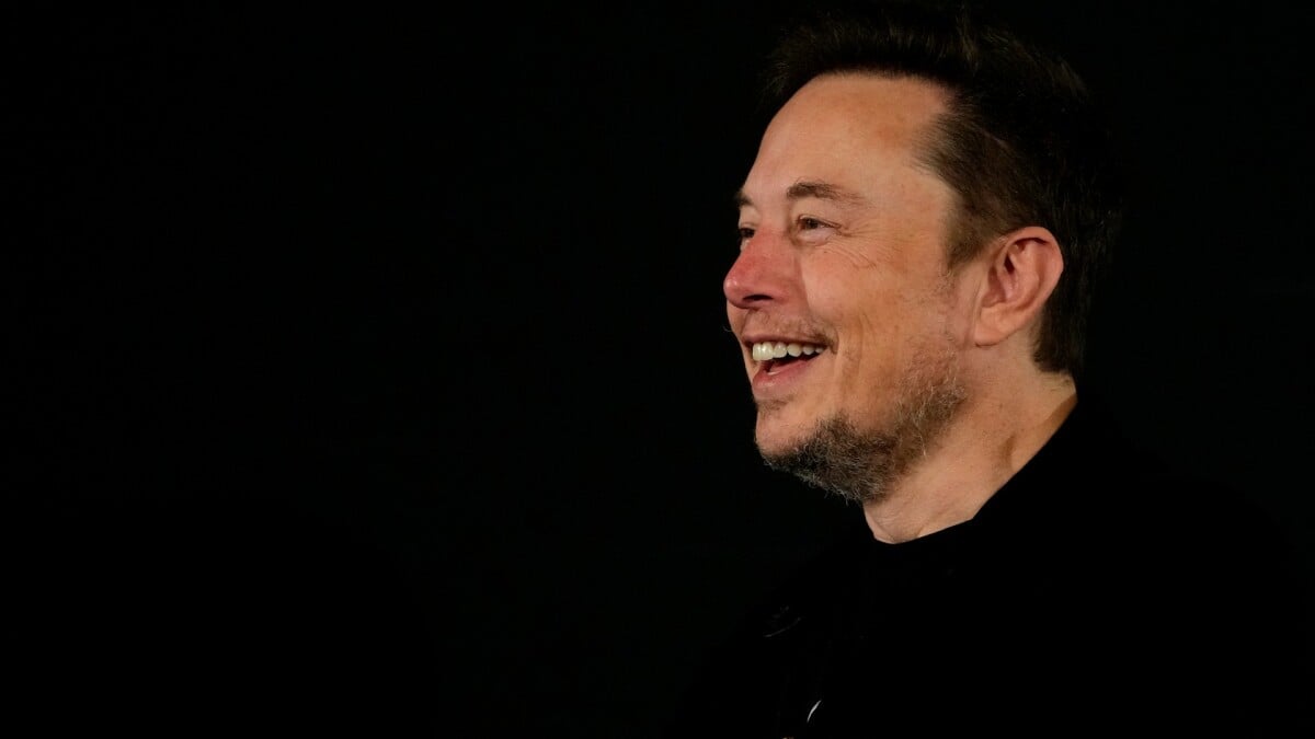 Le projet d'IA d'Elon Musk est lancé.  Il dit que c'est « le meilleur qui existe actuellement ».