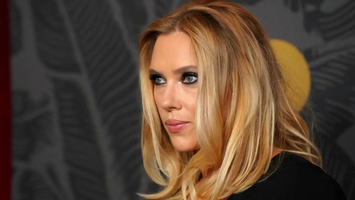 Scarlett Johansson s'en prend à une application d'IA qui utilise son image sans autorisation