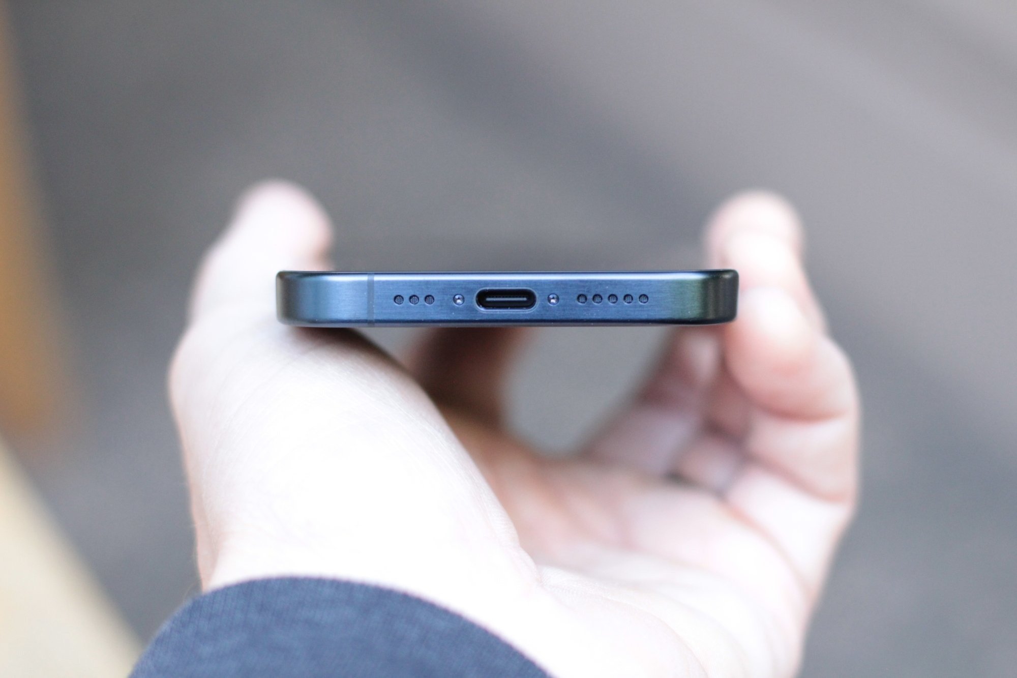 Port USB-C pour iPhone 15 Pro