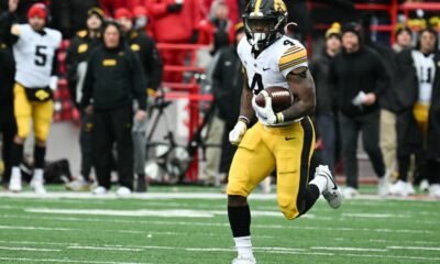 Comment regarder le football du Michigan contre l'Iowa sans câble