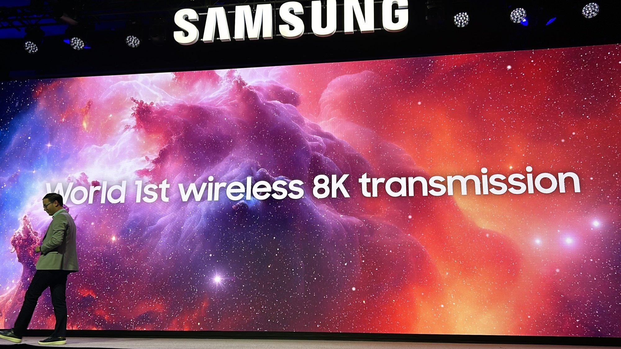 Projecteur 8K chez Samsung Communiqué de presse