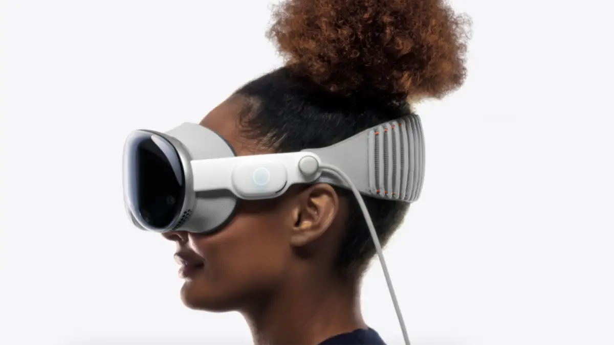 Apple affirme que son nouveau Vision Pro n'est pas de la VR ou de l'AR, mais de « l'informatique spatiale »