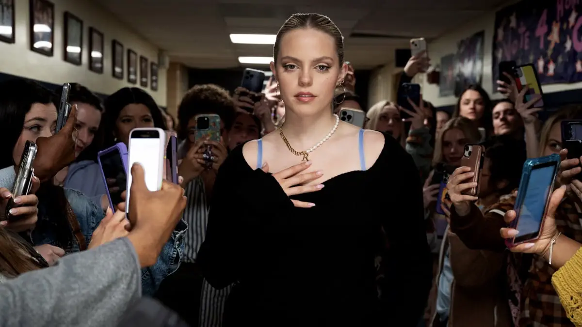 Les réalisateurs de "Mean Girls" expliquent comment les réseaux sociaux ont façonné leur comédie musicale