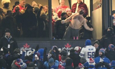 Taylor Swift et Jason Kelce torse nu ont fait le show lors du match des Chiefs et des Bills