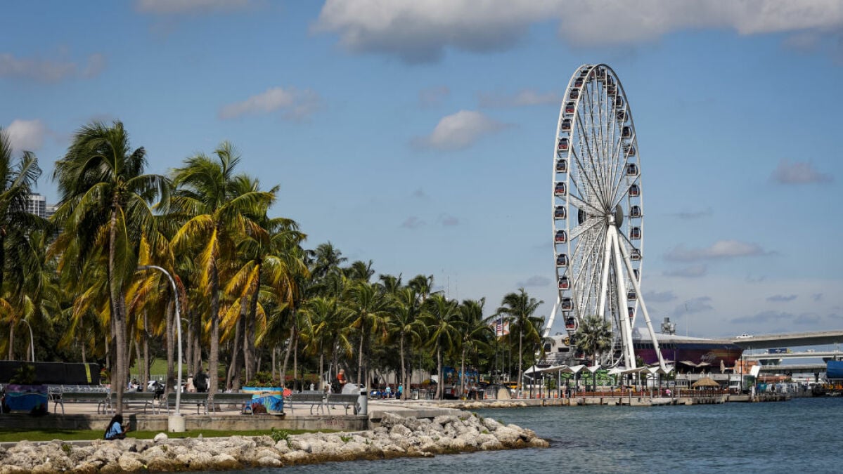 Internet est convaincu que des extraterrestres sont apparus dans un centre commercial de Miami