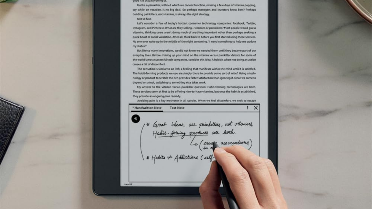 Lisez-en plus en 2024 (et prenez des notes au fur et à mesure) avec 20 % de réduction sur le Kindle Scribe