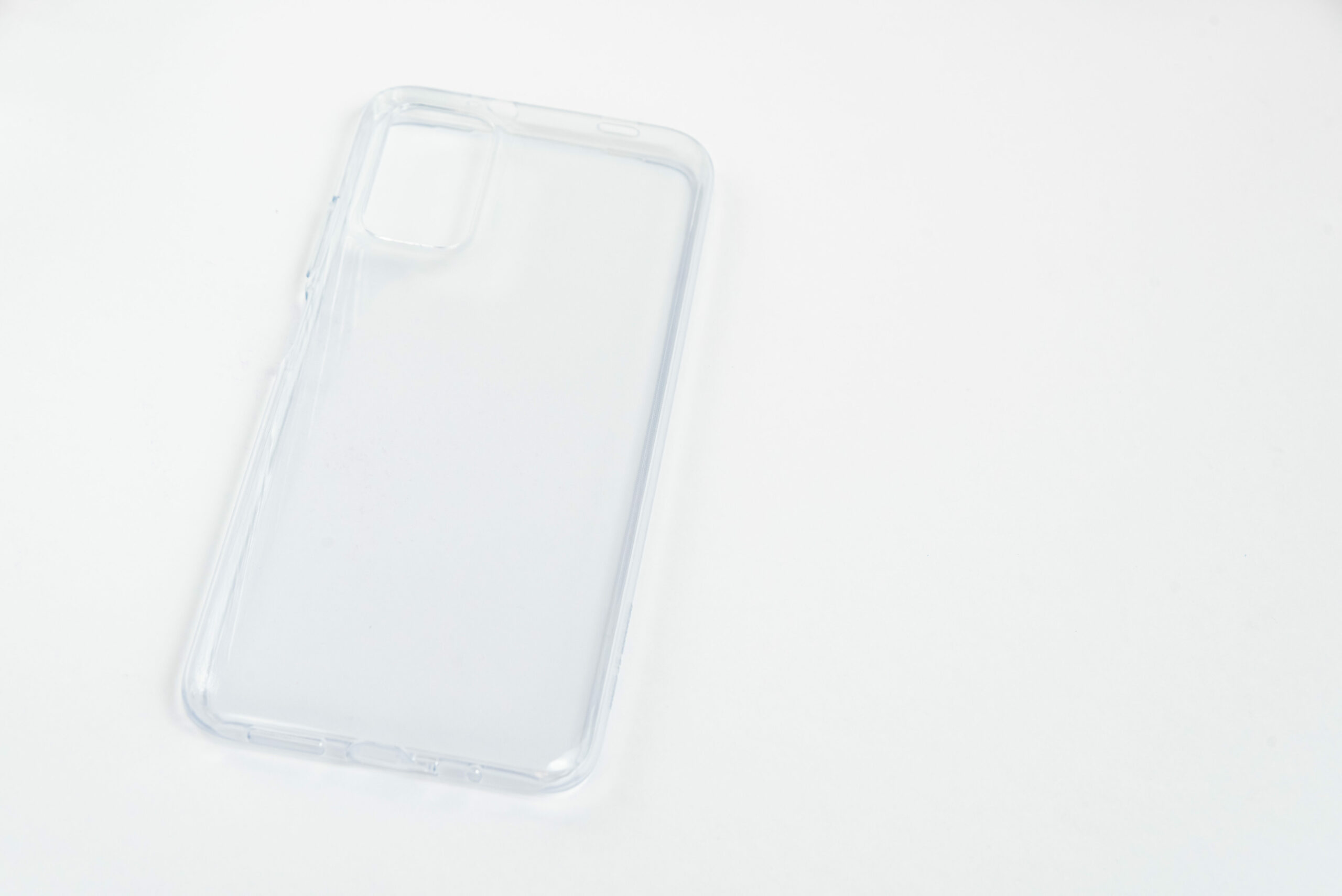 iPhone 15 Pro : les meilleures coques transparentes - classement 2024