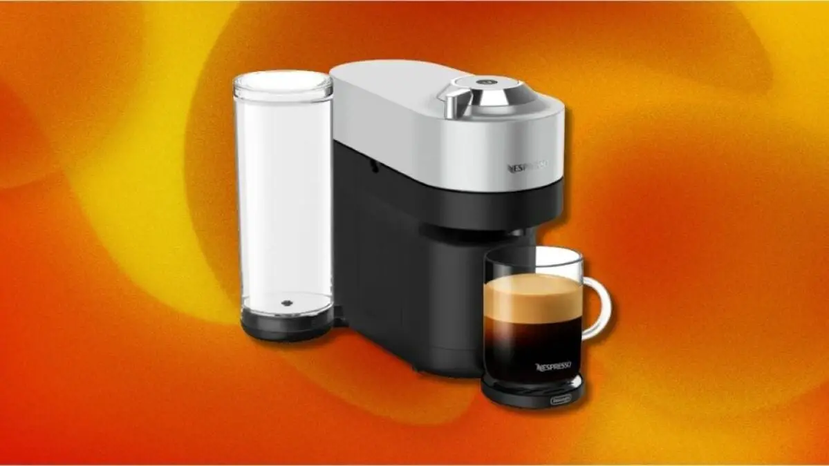 Commencez votre journée du bon pied avec une machine à café et expresso Nespresso Vertuo Pop+ Deluxe à 20 % de réduction