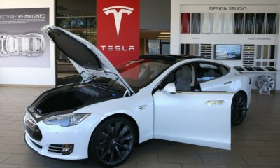 Acheter une Tesla ?  L'entreprise vous emmènera d'abord en balade autonome