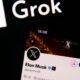 Elon Musk dit qu'il va ouvrir le source Grok, son rival ChatGPT
