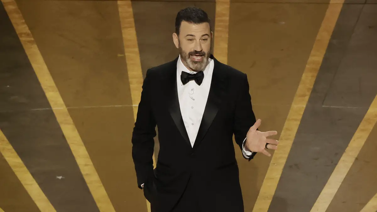 Jimmy Kimmel applaudit Donald Trump aux Oscars : "Votre peine de prison n'est-elle pas dépassée ?"