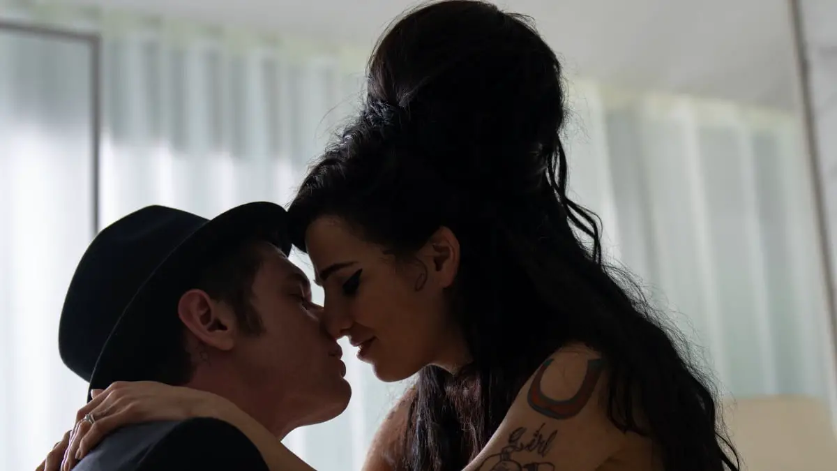 Critique de "Back to Black": Amy Winehouse se souvient dans un biopic insultant