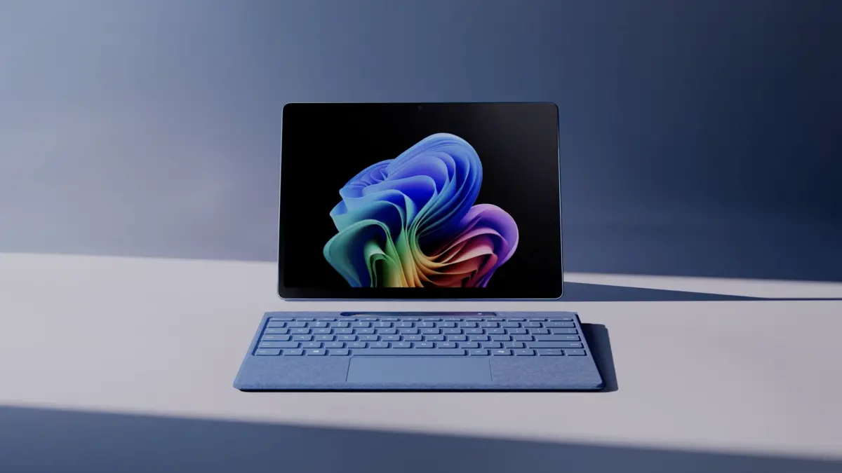 Le nouveau Microsoft Surface Pro 11 vient de sortir : comment se compare-t-il à l'iPad ?