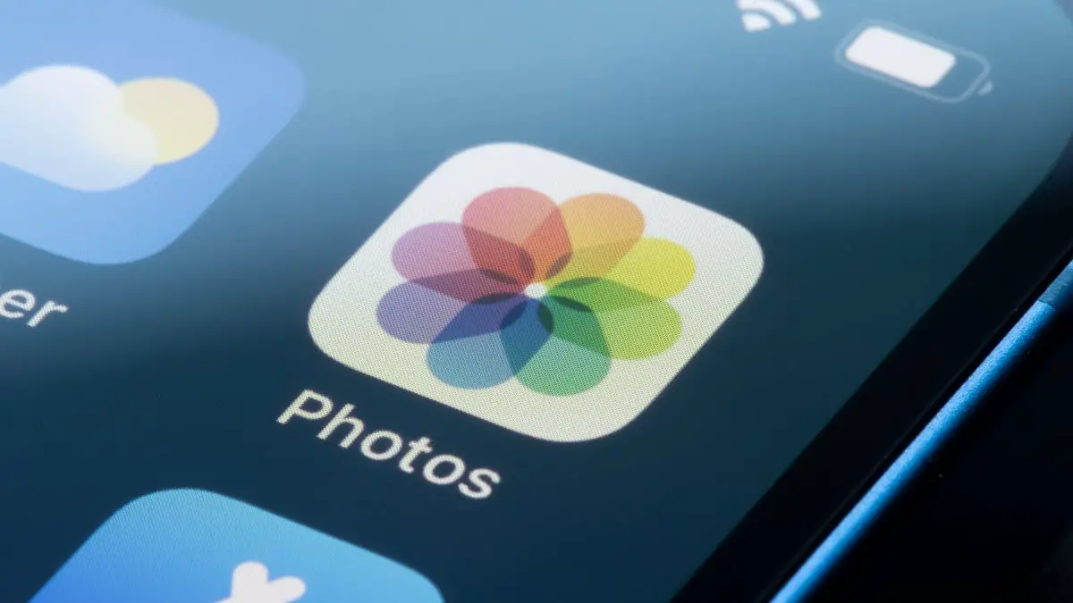 Obtenez iOS 17.5.1 maintenant pour corriger un bug de l'iPhone qui restaure les photos supprimées