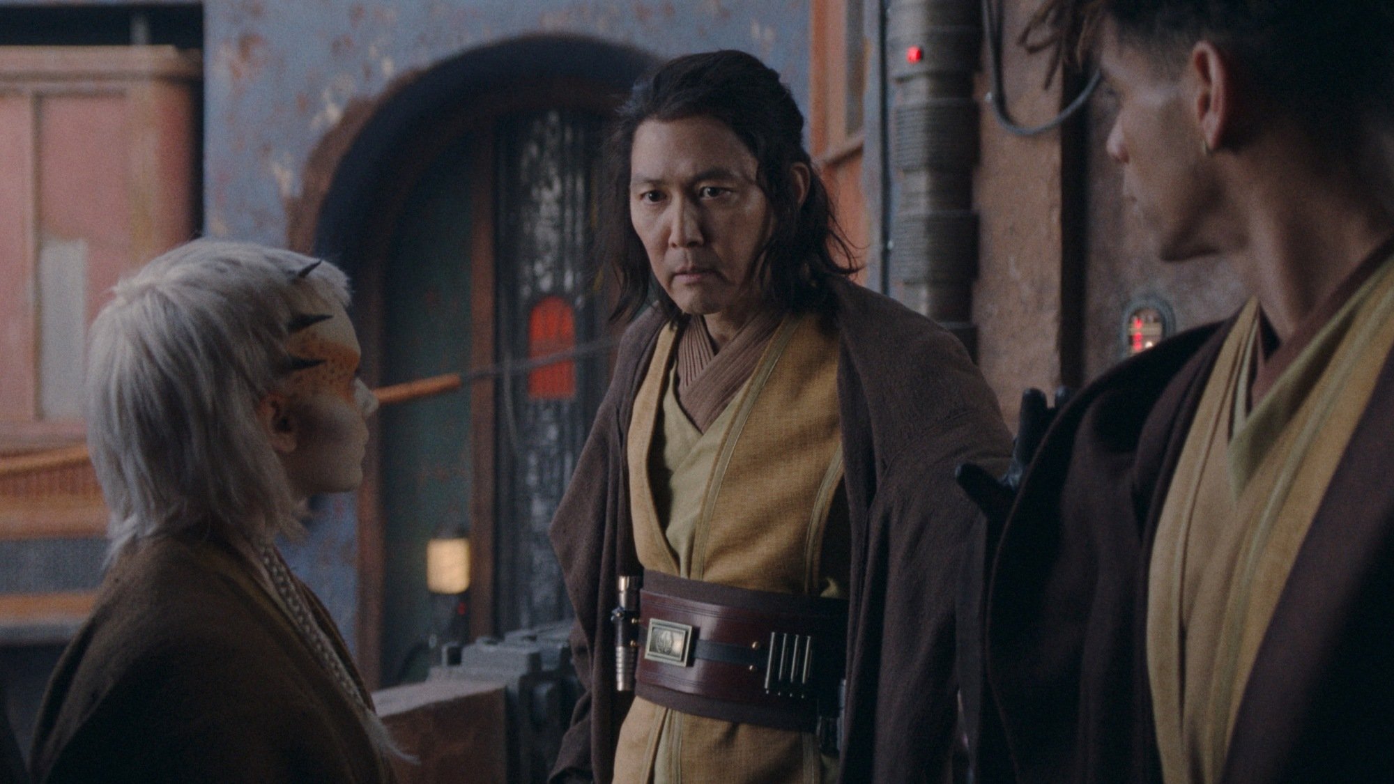 Olega Padawan (Ed Kear), Jedi Padawan Jecki Lon (Dafne Keen), Master Sol (Lee Jung-jae) et Yord Fandar (Charlie Barnett) dans THE ACOLYTE de Lucasfilm, saison 1, exclusivement sur Disney+.