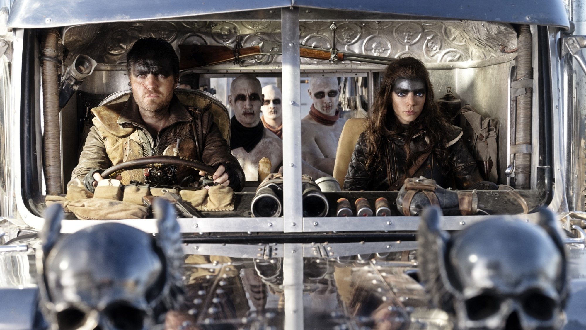 Tom Burke et Anya Taylor-Joy dans "Furiosa : A Mad Max Saga".