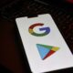 Les applications d'IA sur Google Play doivent limiter la distribution de contenu inapproprié, selon l'entreprise