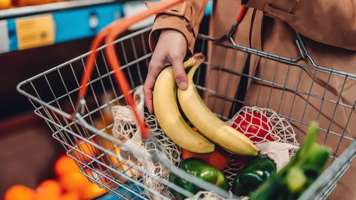 Une vidéo virale sur TikTok montre la réalité choquante de l'impact de l'inflation sur les dépenses d'épicerie mensuelles