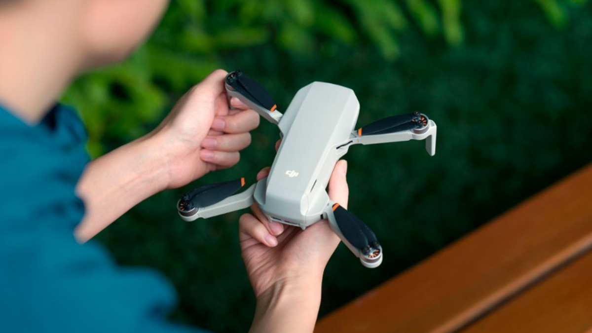 Offres de drones Prime Day : profitez des prix les plus bas sur les hélicoptères DJI et Holy Stone