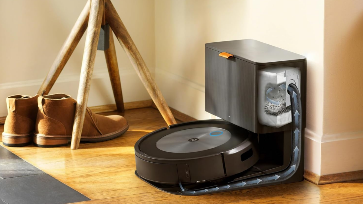 L'iRobot Roomba j7+ est toujours à 50 % de réduction pour les membres Prime