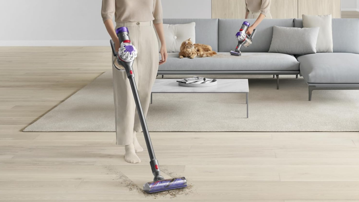 Le Dyson V8 Extra est à 100 $ de réduction sur Amazon