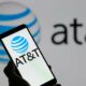 Les sénateurs demandent à AT&T pourquoi elle stocke les enregistrements d'appels sur un « cloud de données IA » tiers