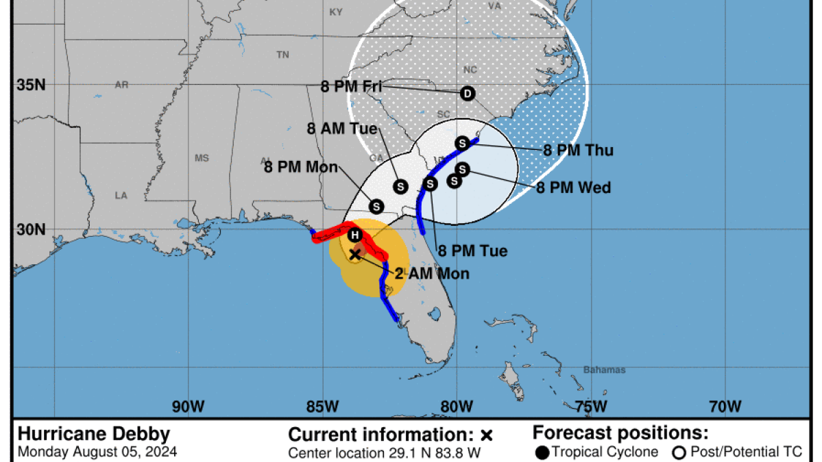 La trajectoire de l'ouragan Debby montre qu'il touche terre en Floride. Voir le chemin en ligne