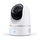 Caméra de sécurité intérieure Eufy Security E220 sur fond blanc