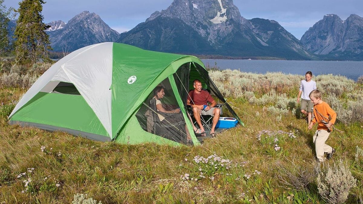 Bénéficiez jusqu'à 50 % de réduction sur les essentiels de camping, des tentes aux glacières, cette semaine sur Amazon