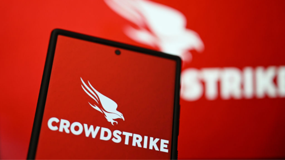 CrowdStrike accepte en personne le prix Pwnie pour l'échec le plus épique