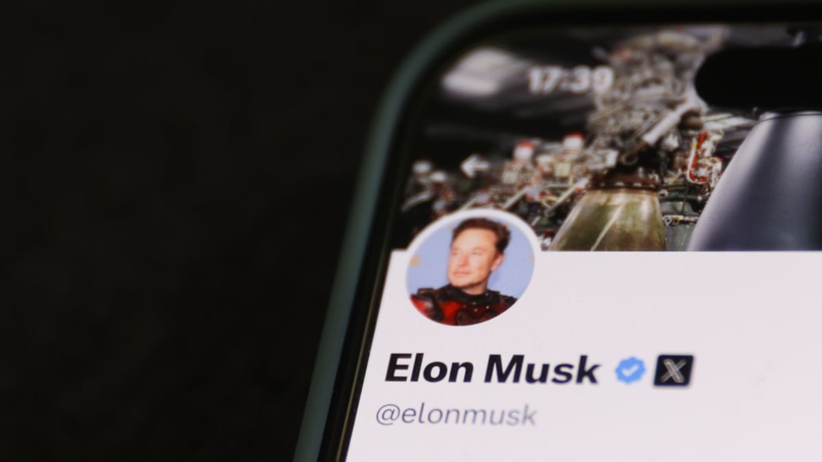 Elon Musk a tweeté cette fausse information d'extrême droite sur X — puis l'a supprimée