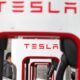 Le déploiement des Superchargers de Tesla pour les autres véhicules électriques a été extrêmement lent. Voici pourquoi.