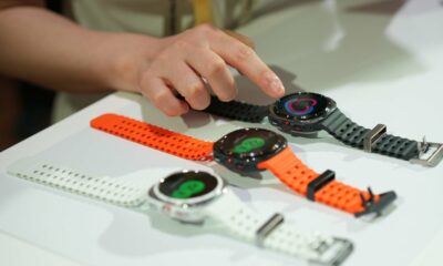 Le président de Samsung serait en colère contre les designs similaires à ceux d'Apple pour les Galaxy Watch et Buds