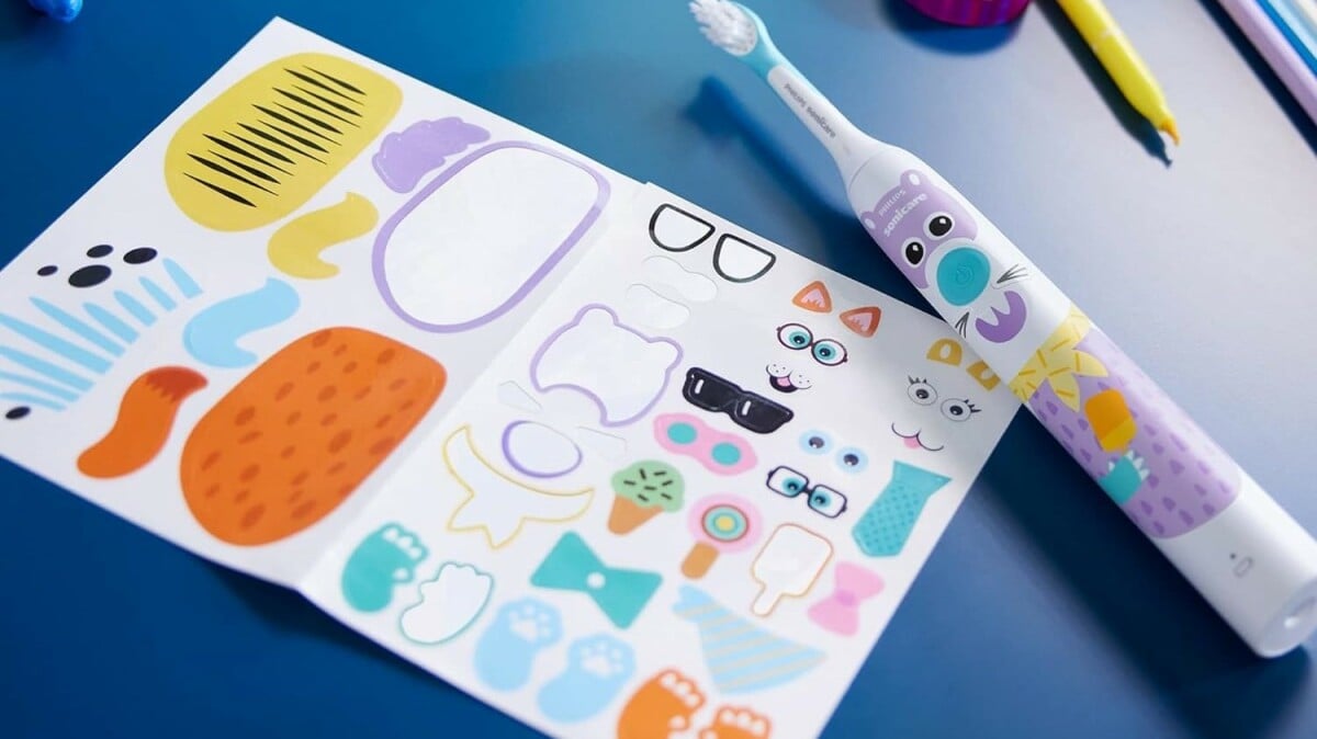 Procurez-vous une brosse à dents électrique Philips Sonicare adaptée aux enfants pour moins de 20 $ et commencez l'année scolaire avec de bonnes habitudes