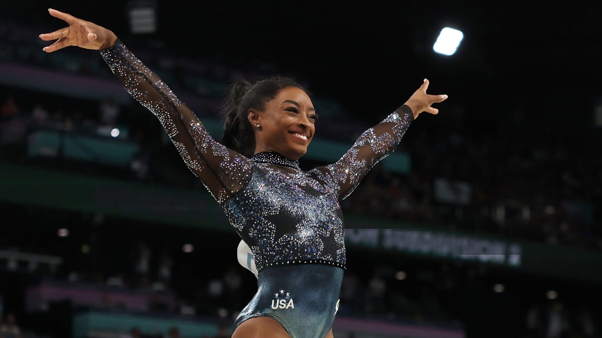 Regardez Simone Biles remporter l'or et son deuxième titre olympique au concours général