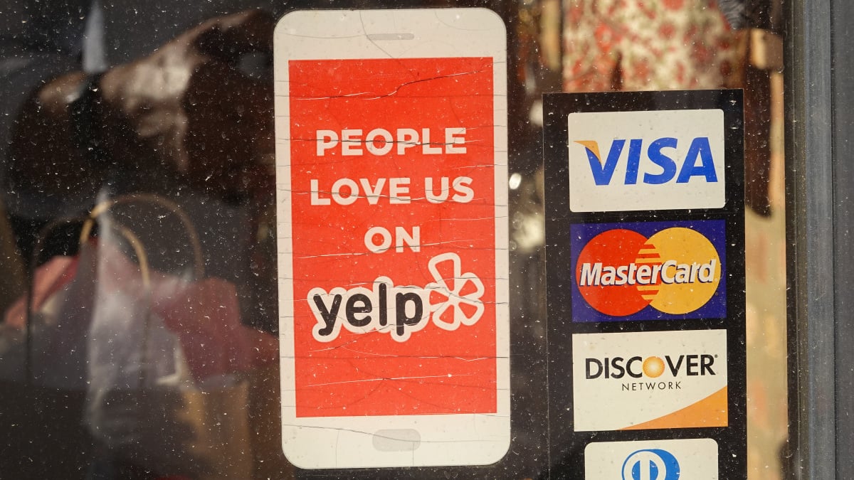 Yelp vient de poursuivre Google en justice. Voici pourquoi.