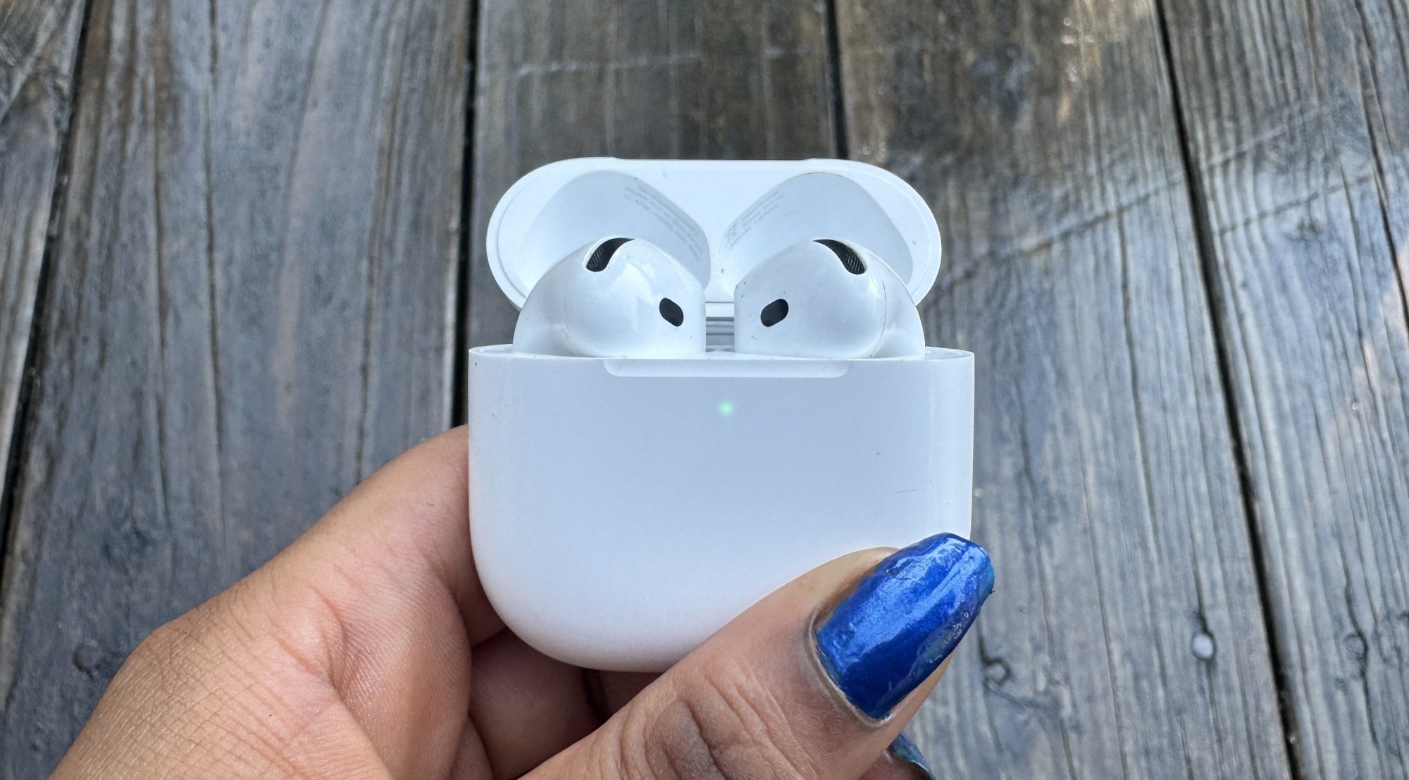 AirPods 4