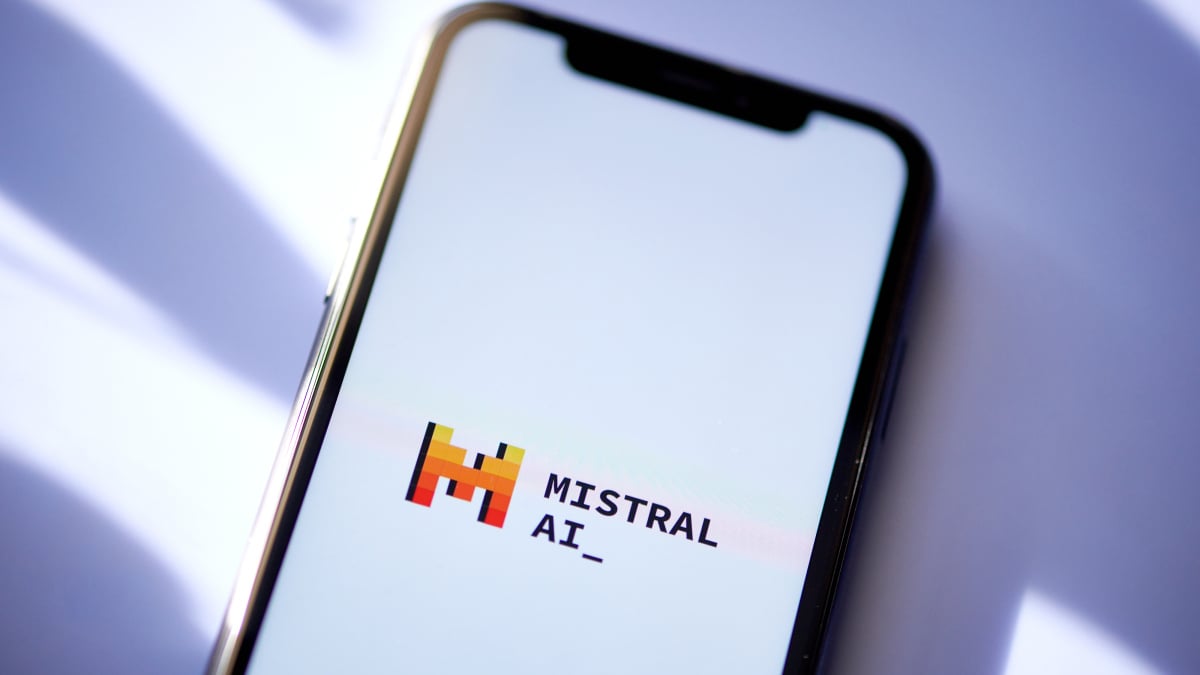 La startup française Mistral dévoile Pixtral 12B, son premier modèle d'IA multimodal