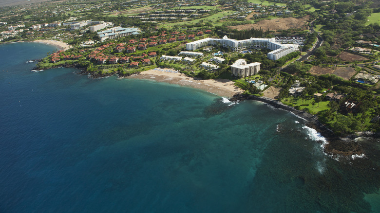 Vue aérienne de l'hôtel Fairmont Kea Lani à Maui