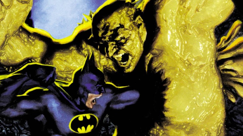 Batman frappant Clayface dans les bandes dessinées de DC