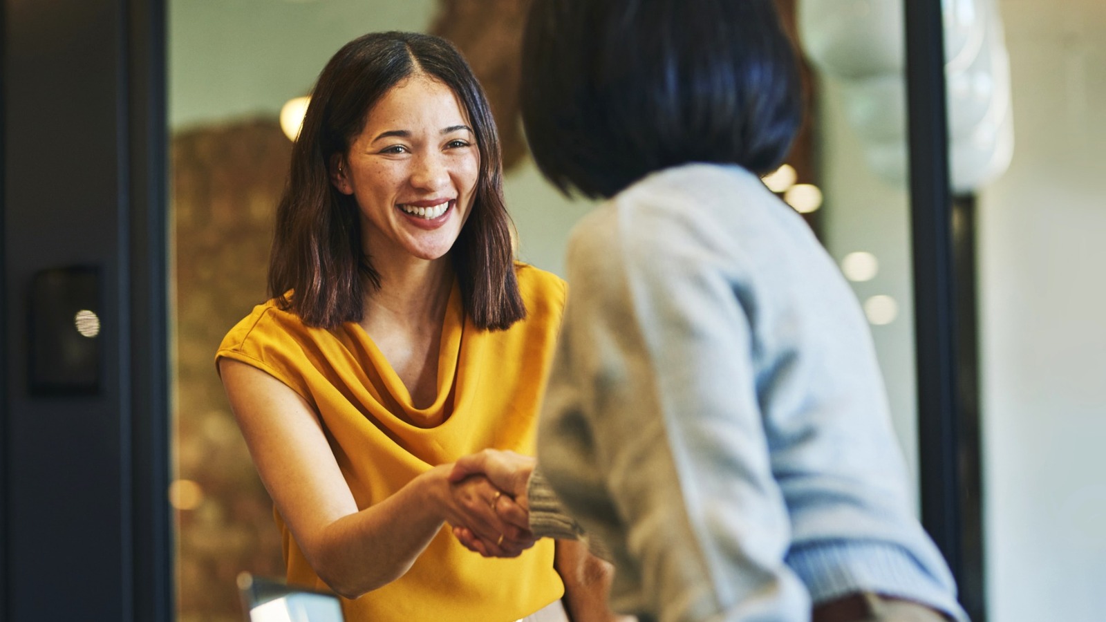 Comment faire une bonne première impression, selon la science