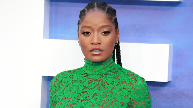 Keke Palmer posant lors d'un événement