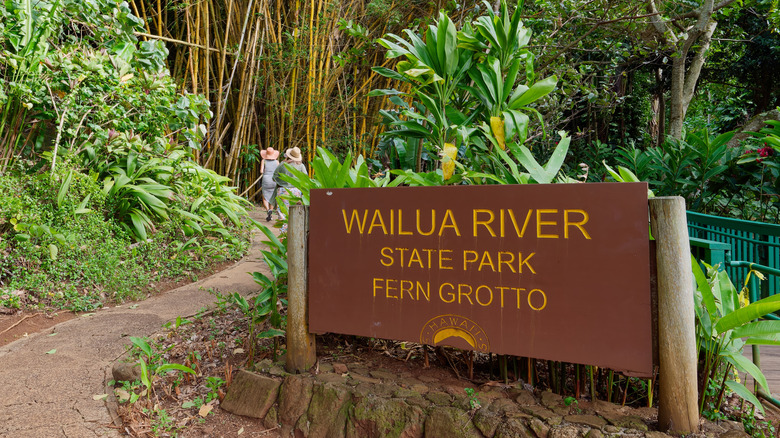 Panneau d'entrée au parc national de Wailua River, Hawaï