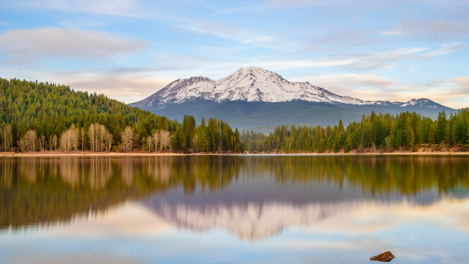 Pourquoi le mont Shasta en Californie est une montagne si spirituelle connue sous le nom de « chakra racine » du monde