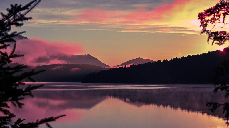 Coucher de soleil sur Lake Placid à ​​New York