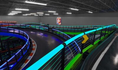 La destination passionnante des courses en salle en Arizona qui ressemble à Mario Kart qui prend vie