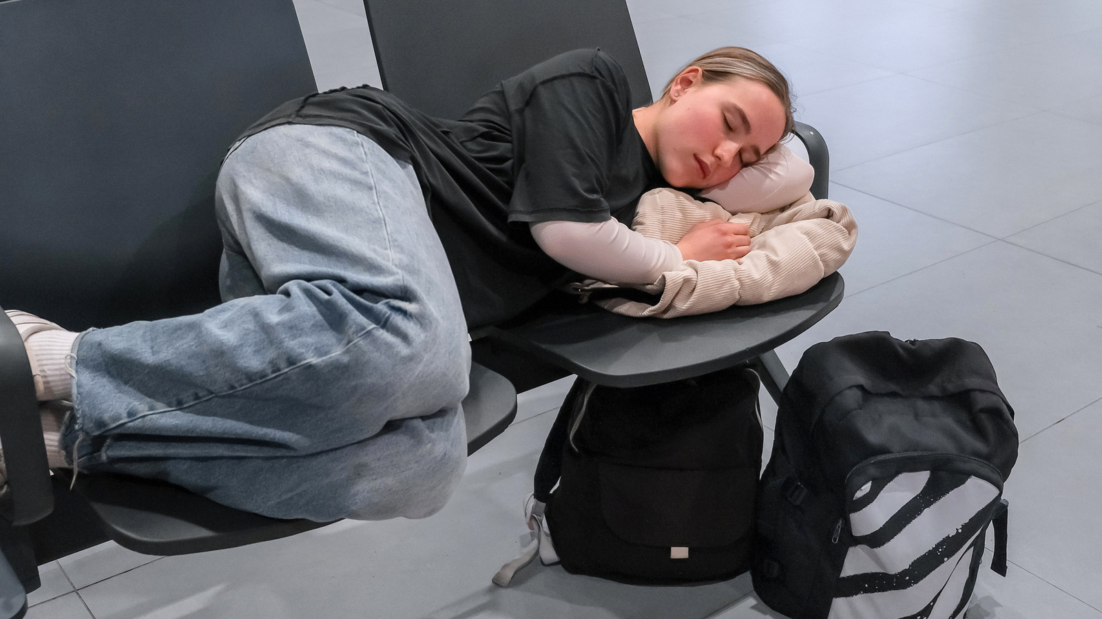 L'endroit étonnamment dangereux dans un aéroport où les voyageurs seuls devraient éviter d'y dormir