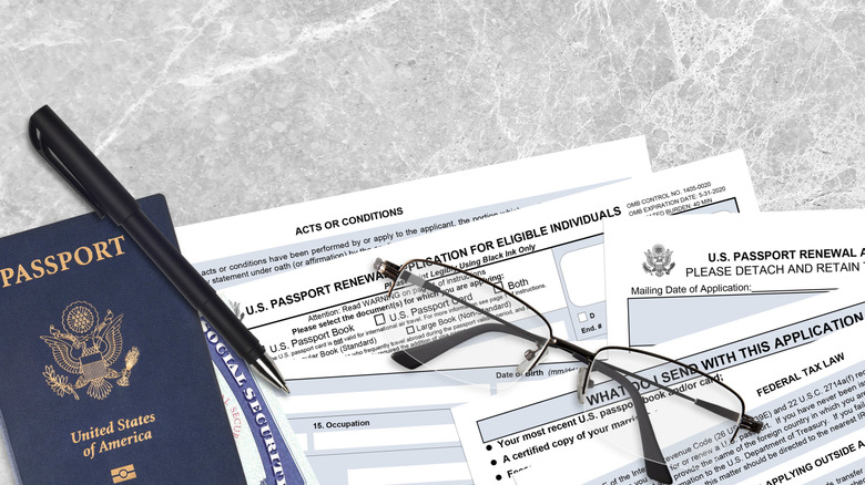 Un formulaire de renouvellement de passeport