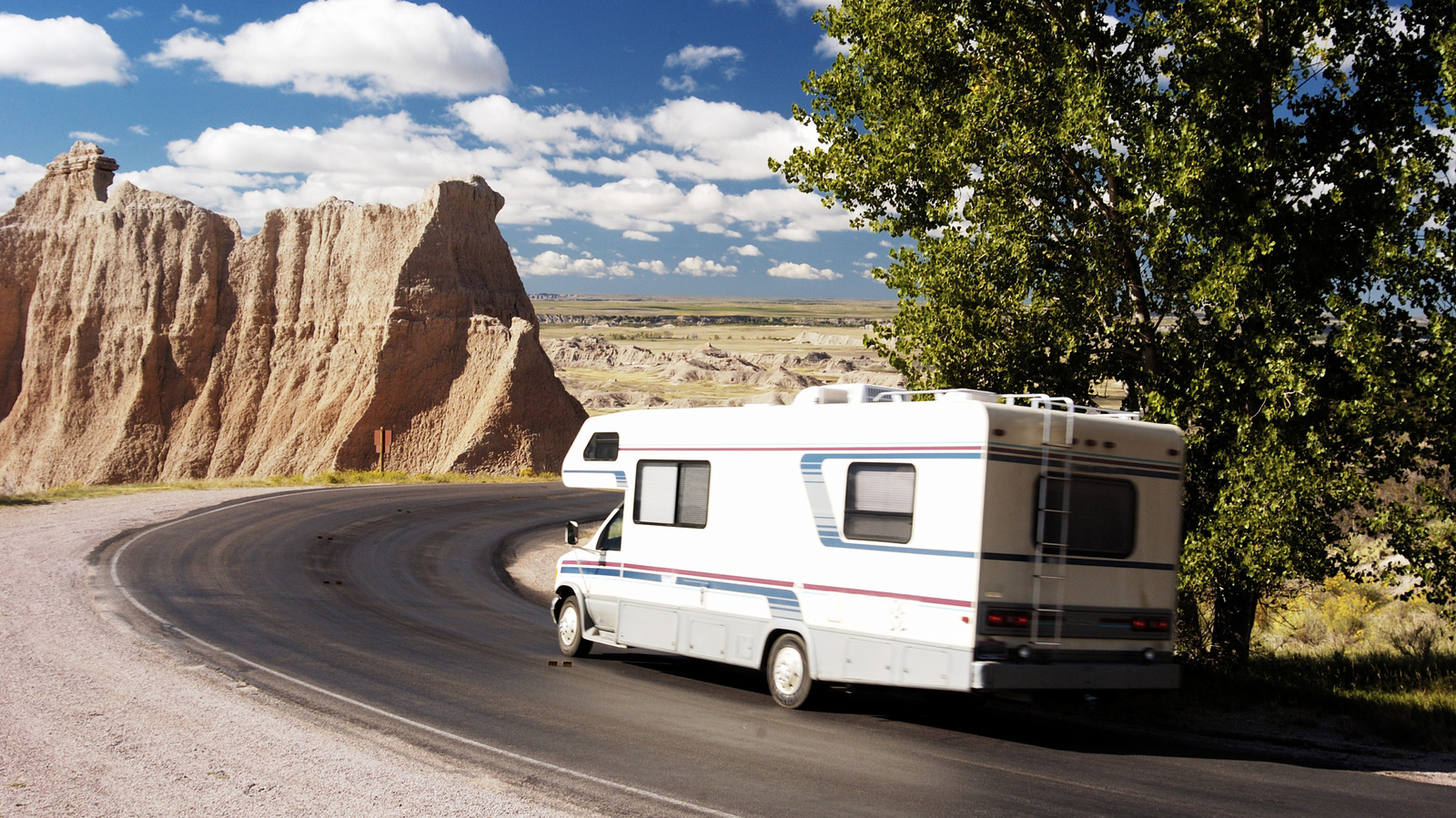 Les options de camping pour camping-car d'un parc national moins connu offrent toutes les commodités pour le confort et le style.