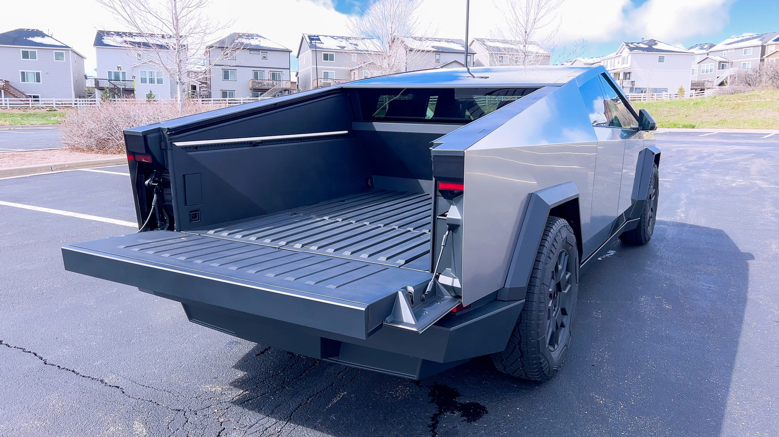 Pouvez-vous camper dans le lit d’un Cybertruck Tesla ?